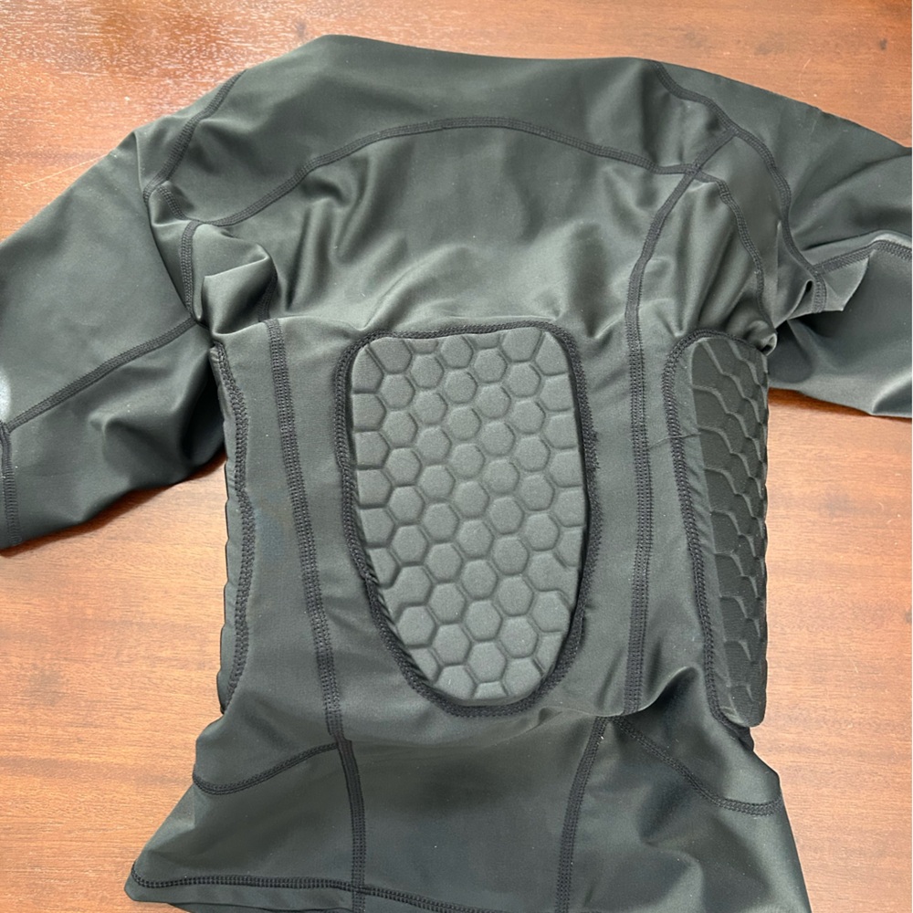Youth Padded Short Sleeve Sports Shirt, Medium